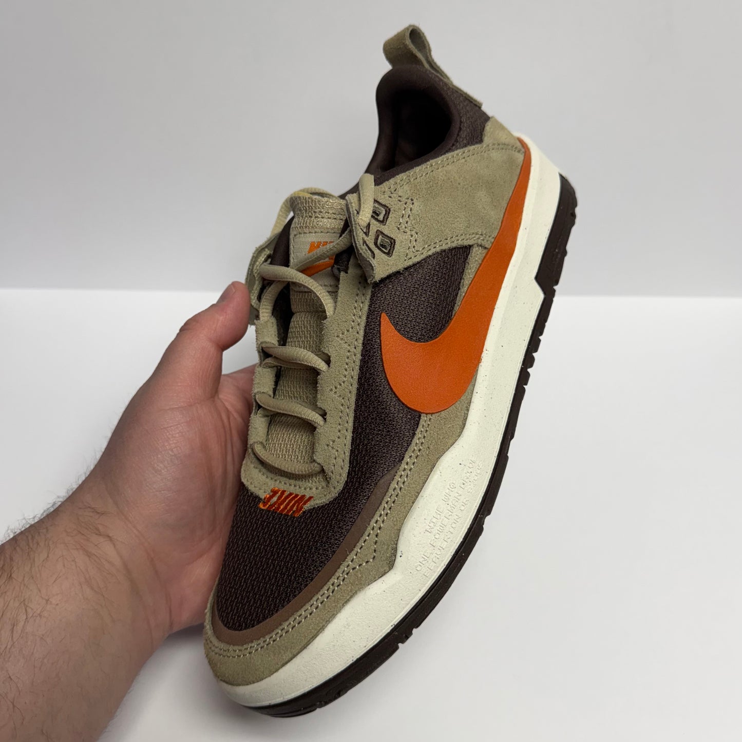Nike SB Day One Desert Khaki Campfire Orange