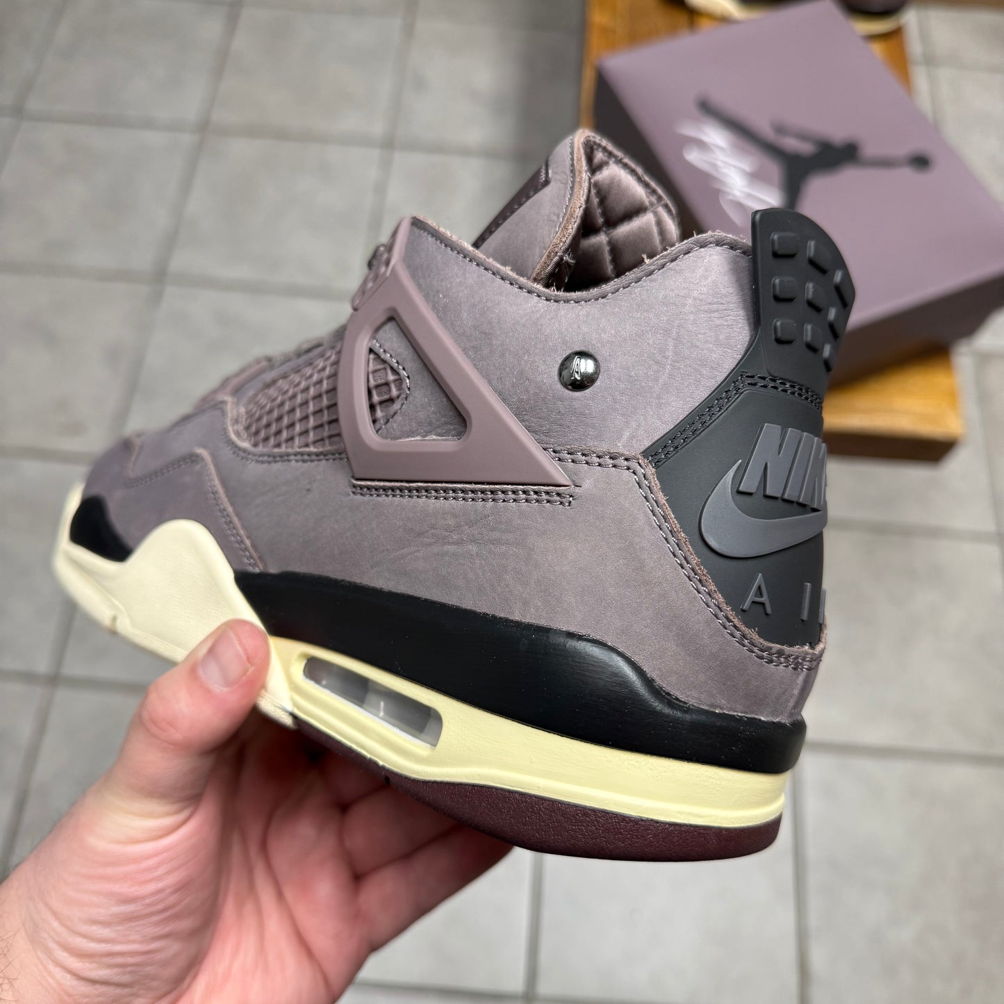 Jordan 4 x A Ma Maniére ‘Violet Ore’ (Worn)