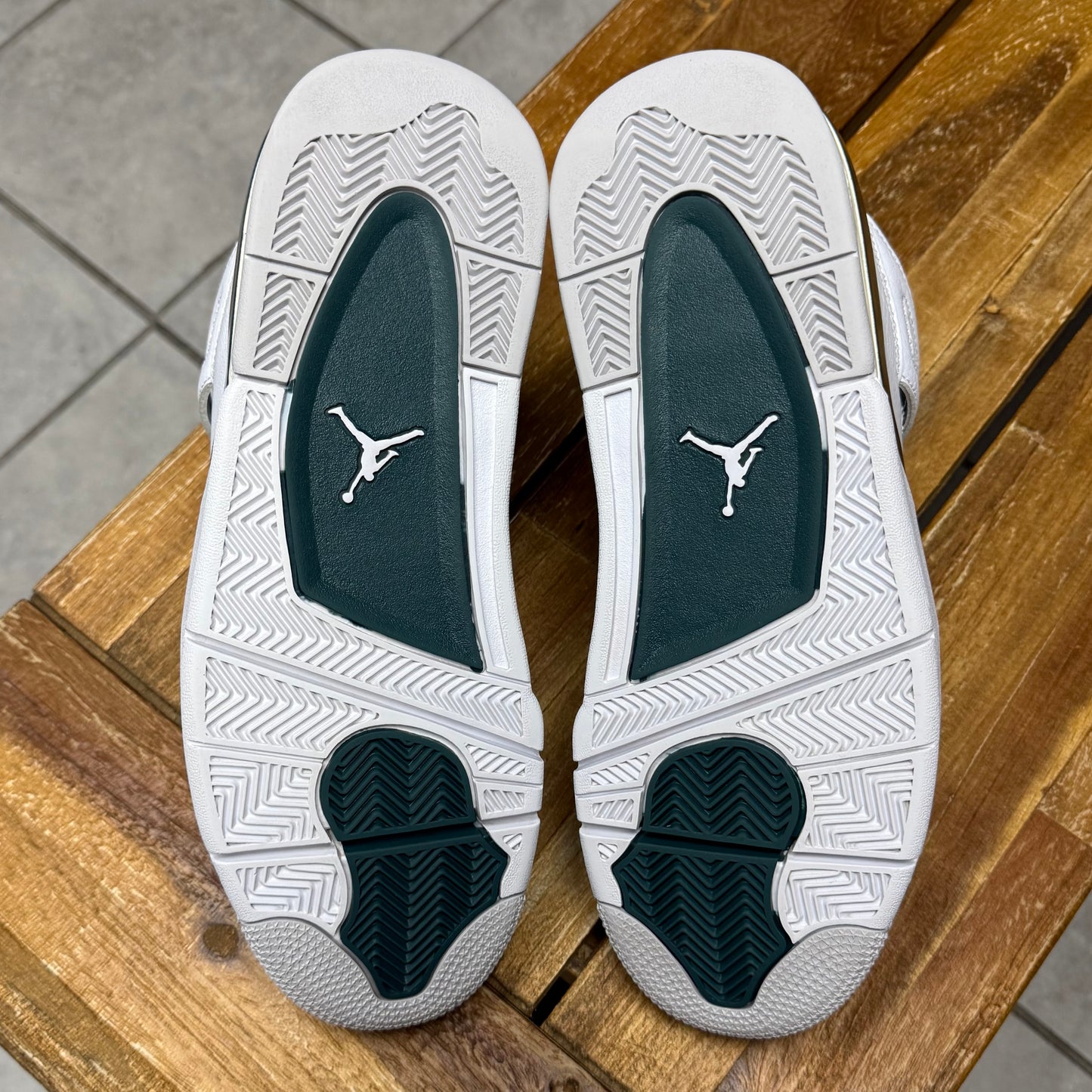 Jordan 4 Oxidized Green (Worn)