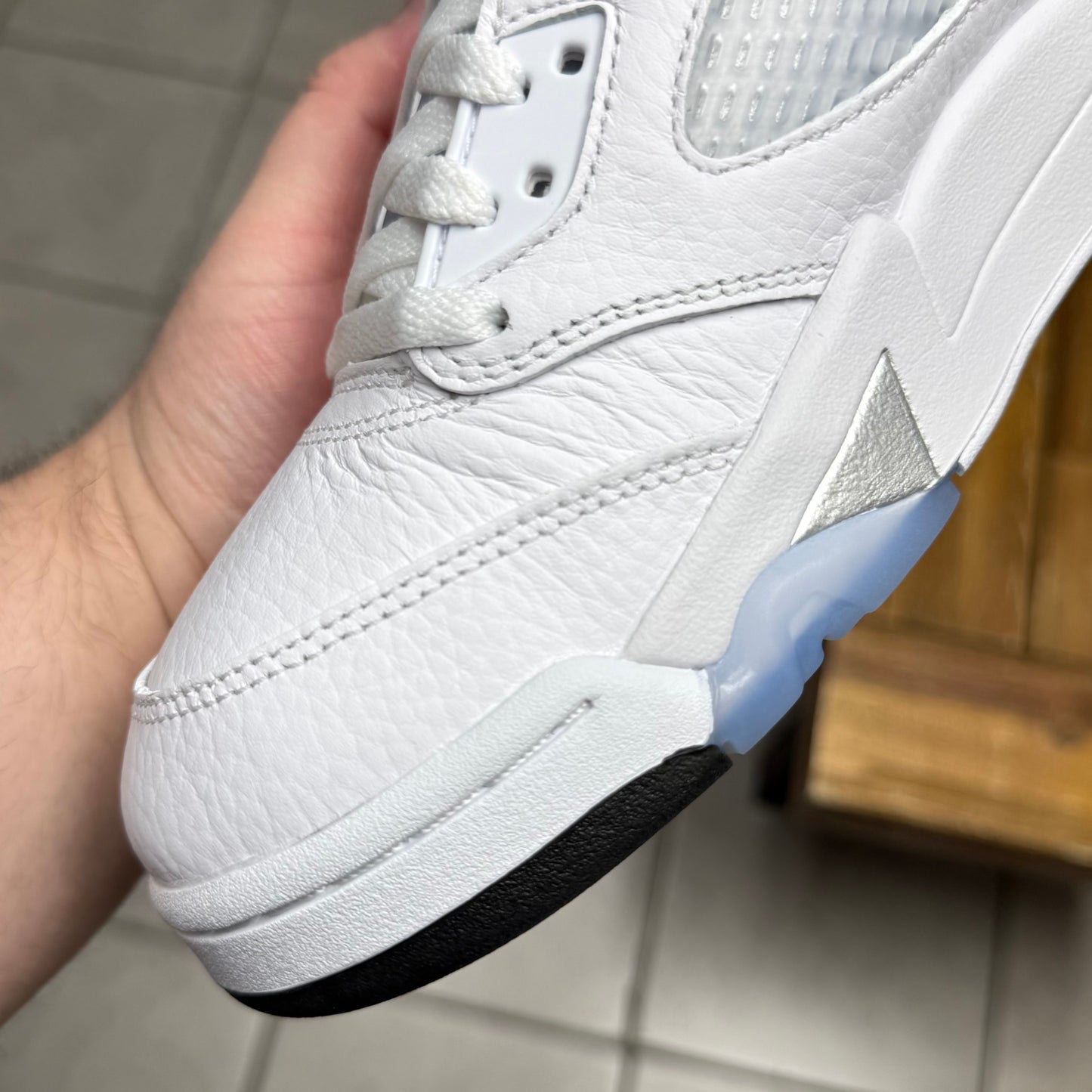 Jordan 5 White Metallic 2026 (Worn)