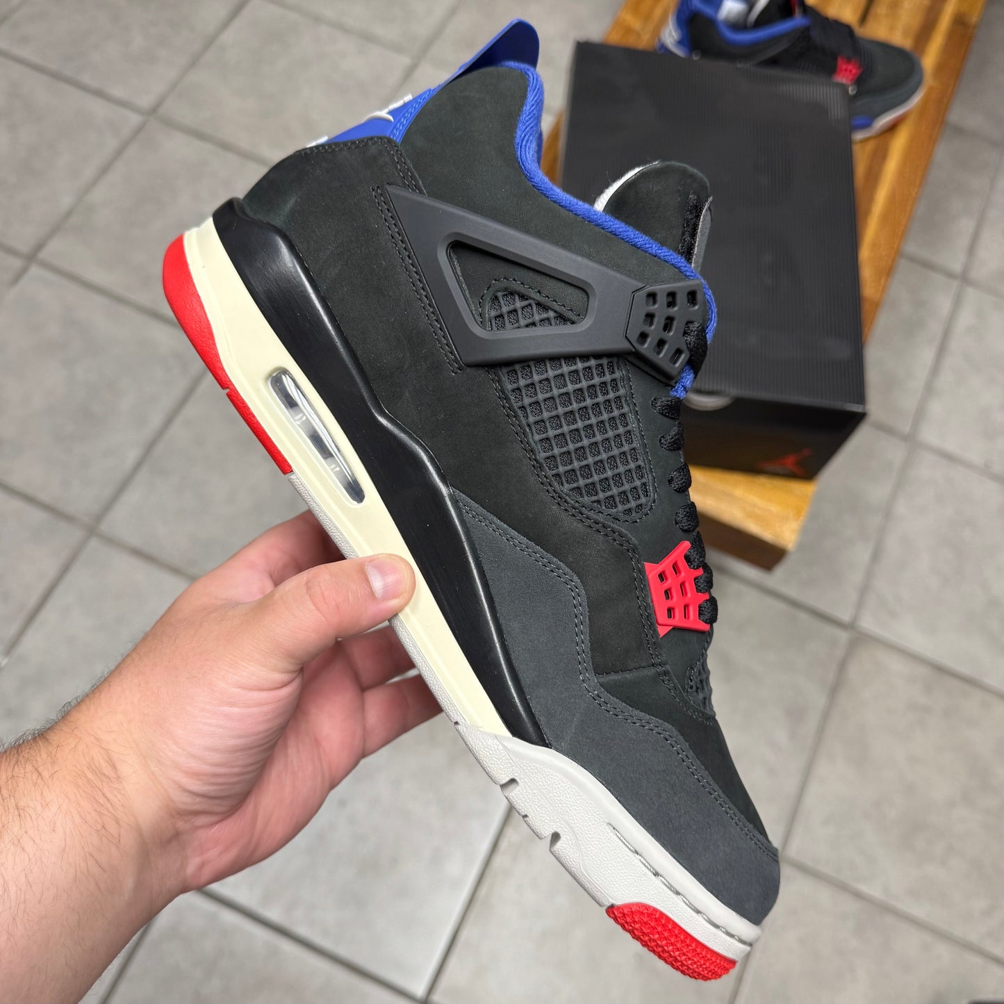 Jordan 4 Rare Air - White Lettering
