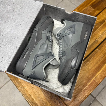 Jordan 4 Wet Cement (Worn)