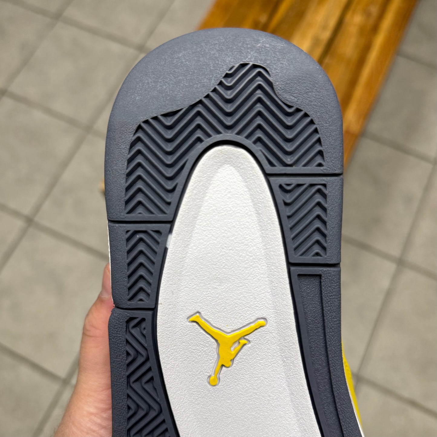 Jordan 4 Lightning (Worn)