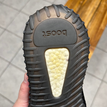 Yeezy 350 V2 Oreo (Worn)
