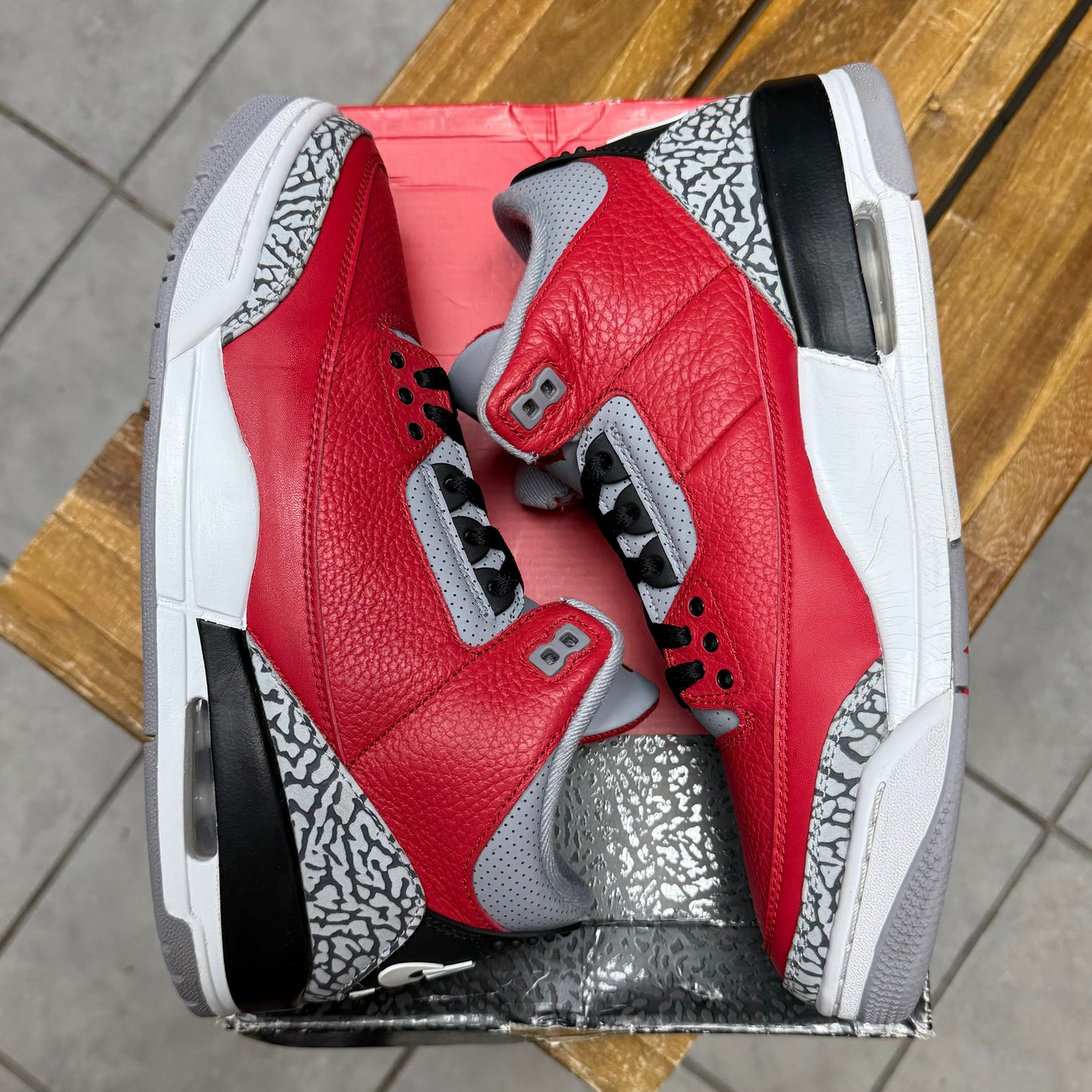 Jordan 3 Unite (Worn)