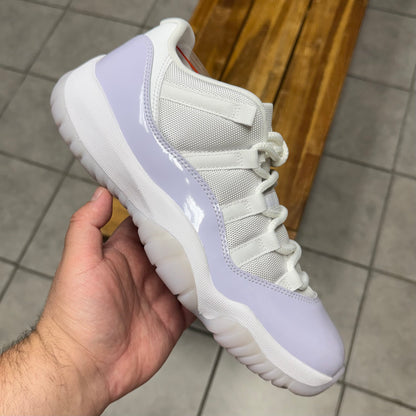 Jordan 11 Low Pure Violet