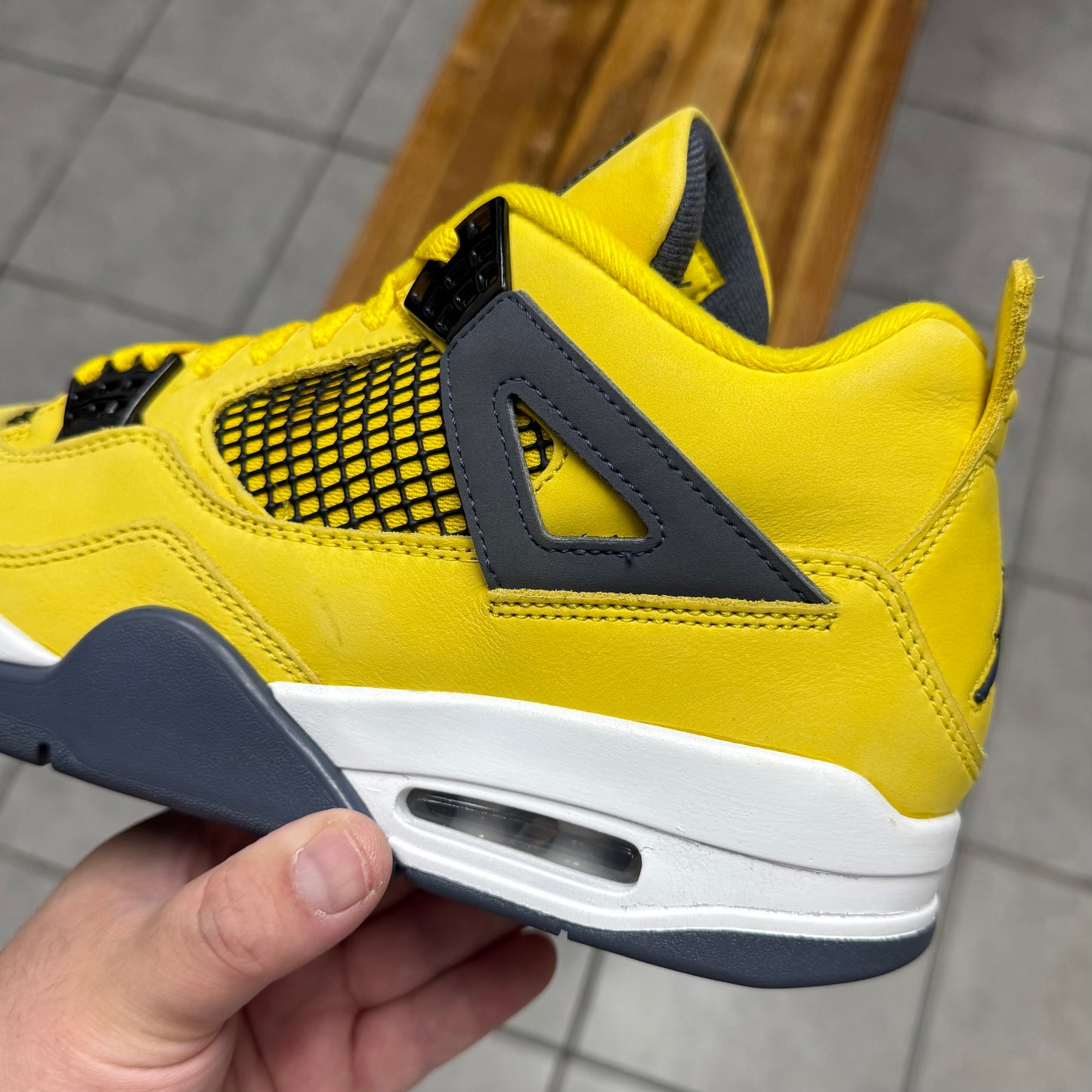 Jordan 4 Lightning (Worn)