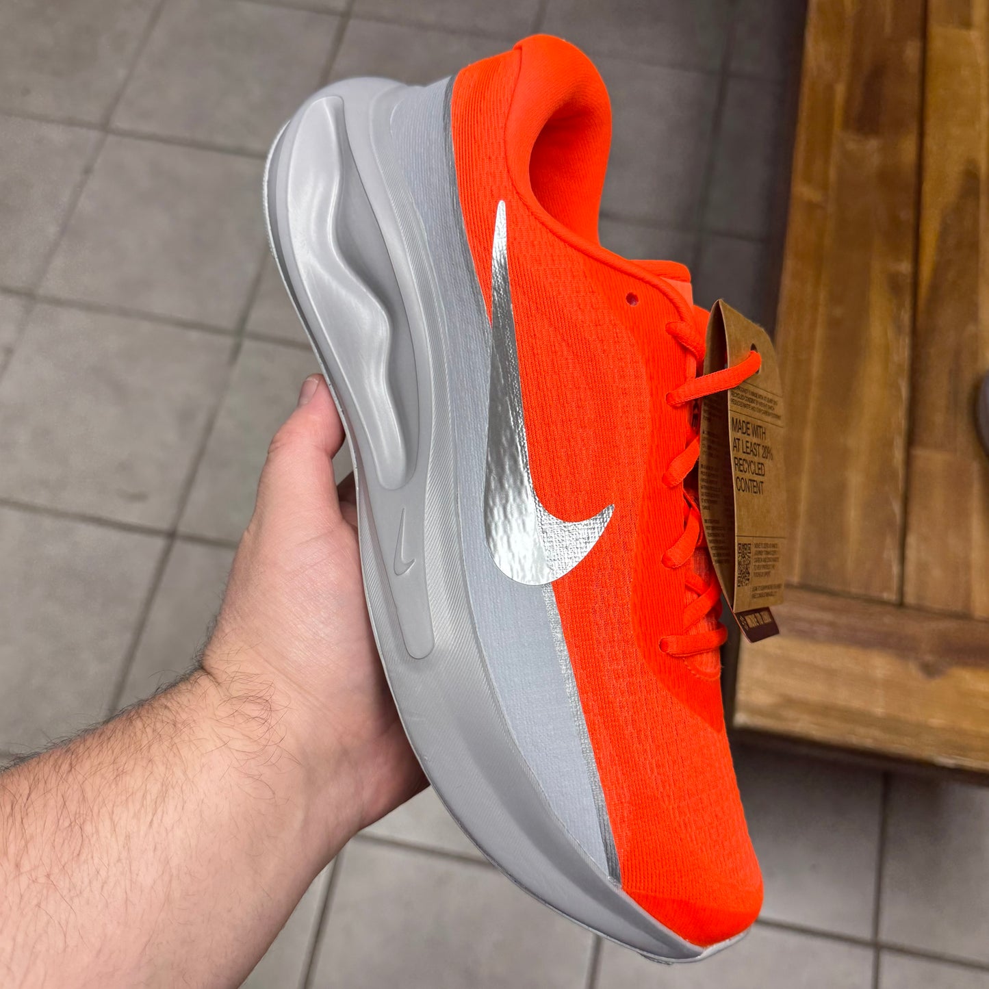 Nike Journey Run Premium Hyper Crimson