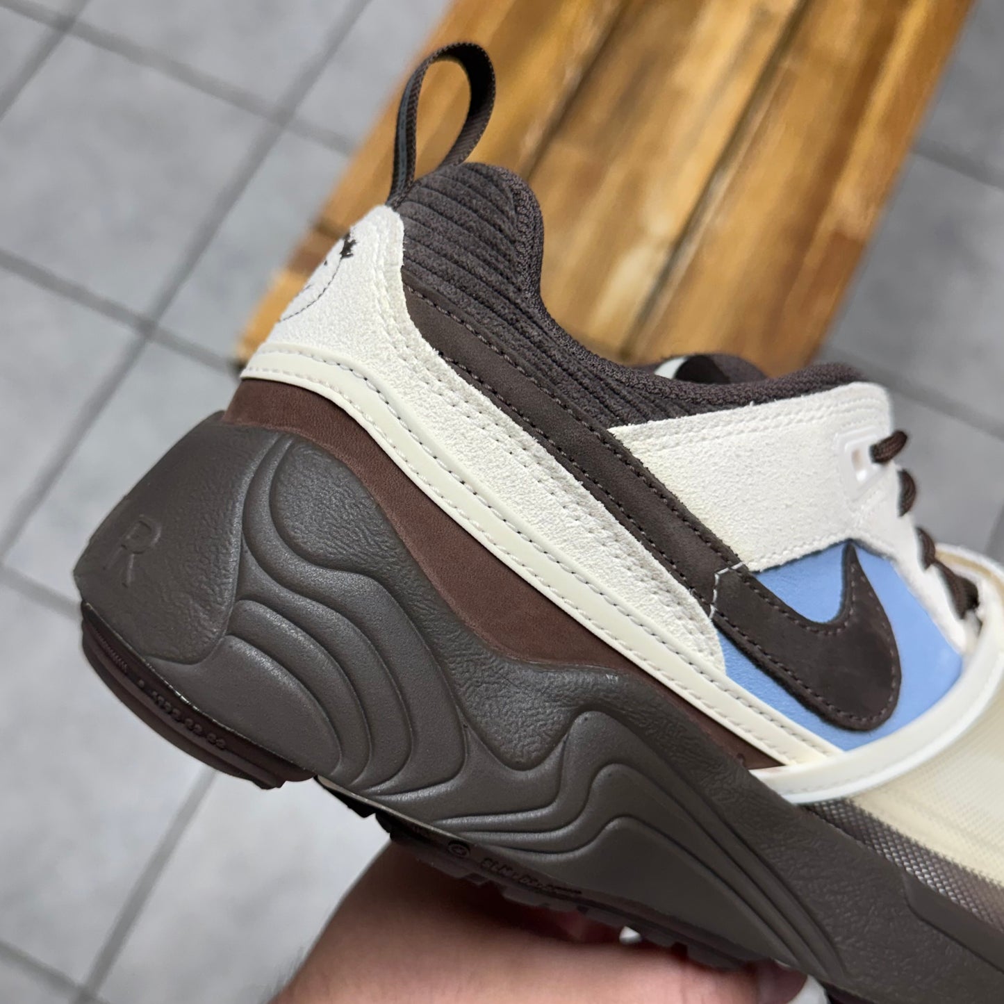 Zoom Field Jaxx x Travis Scott ‘Leche Blue’ (Worn)
