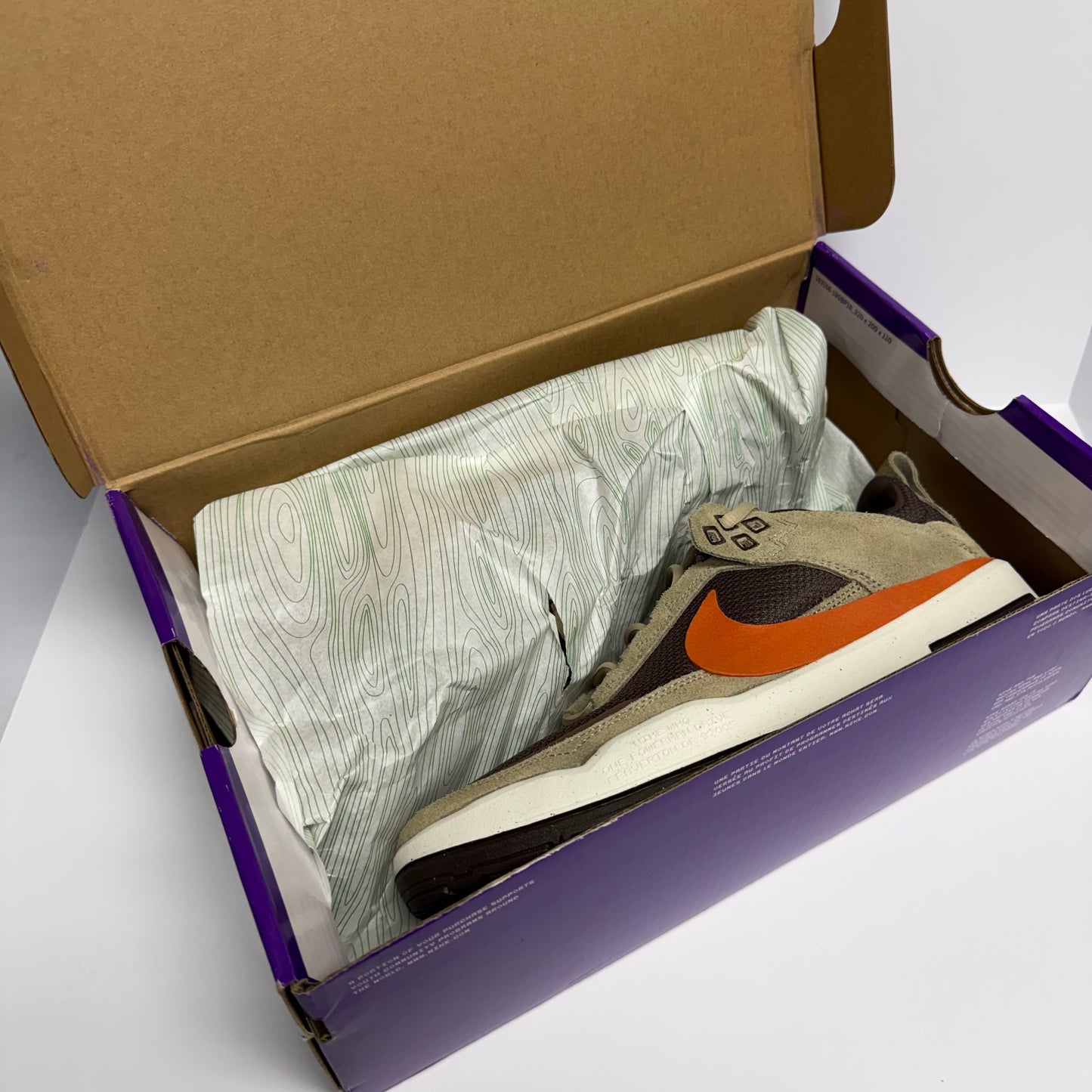 Nike SB Day One Desert Khaki Campfire Orange