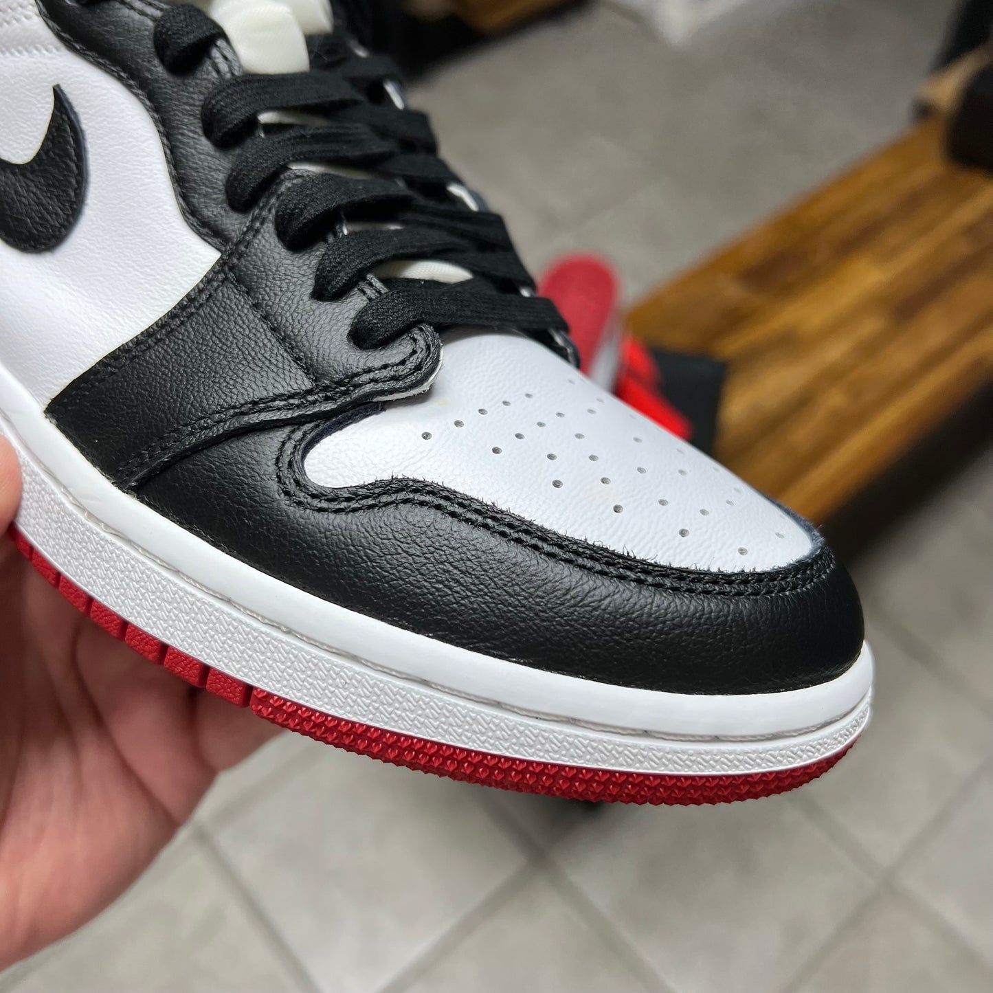 Jordan 1 High Satin Black Toe (Women’s/Worn)