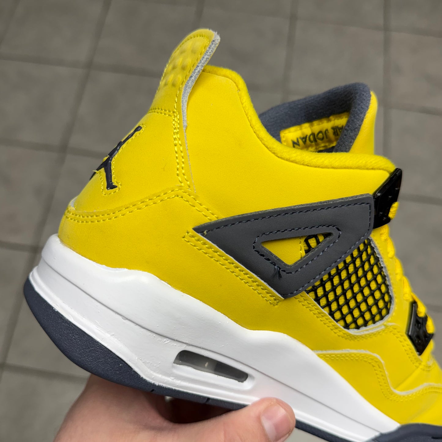 Jordan 4 Lightning 2021 (Worn)