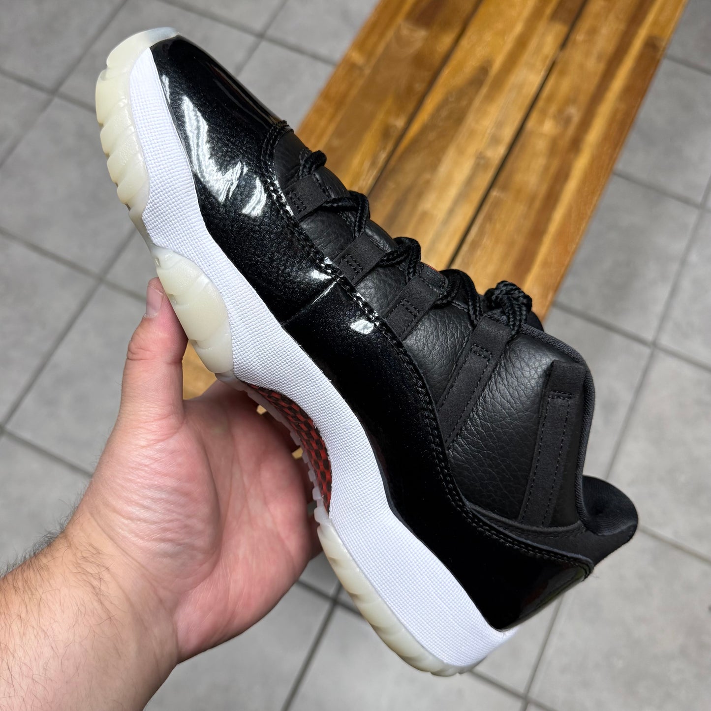 Jordan 11 Low 72-10 (Worn)