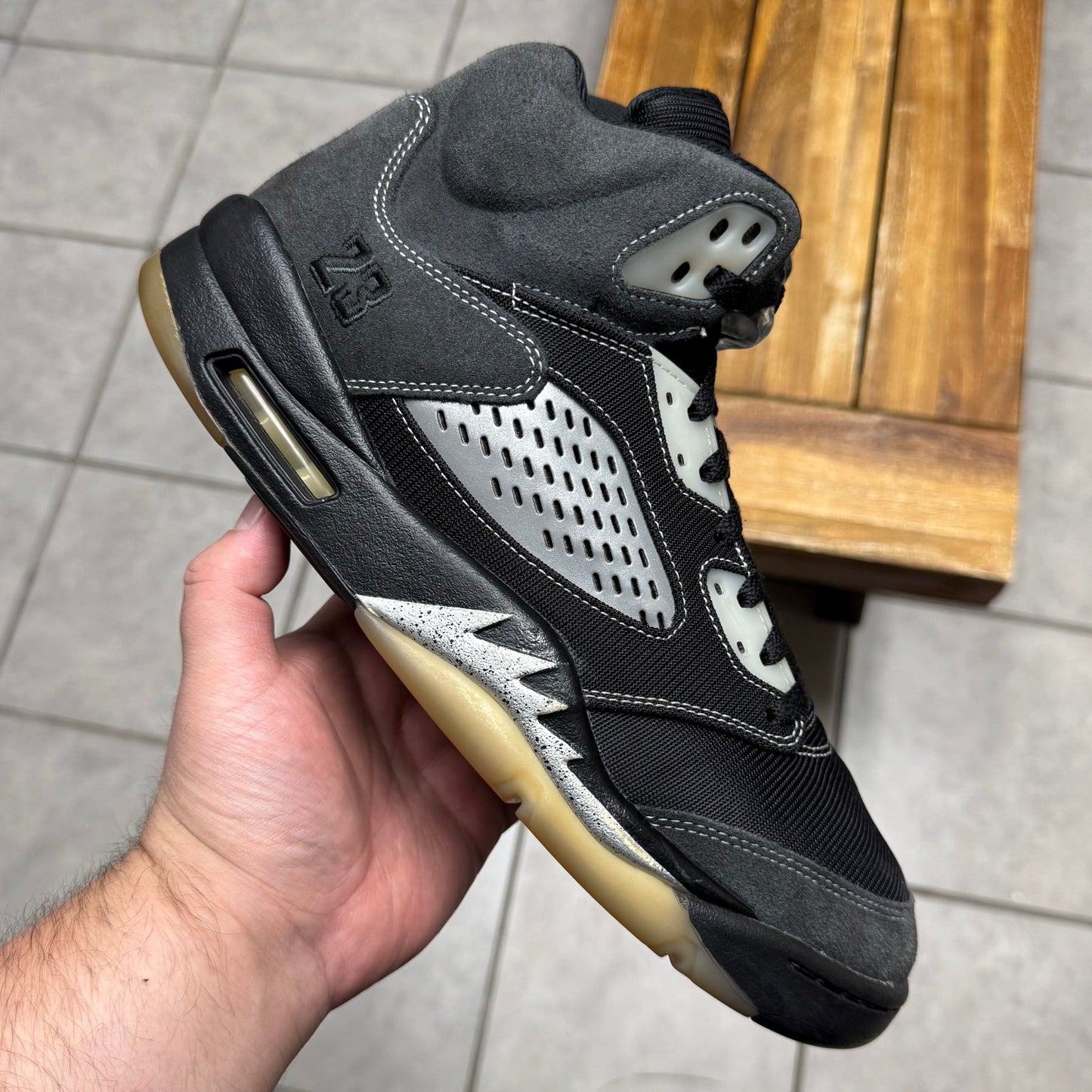 Jordan 5 Anthracite (Worn)