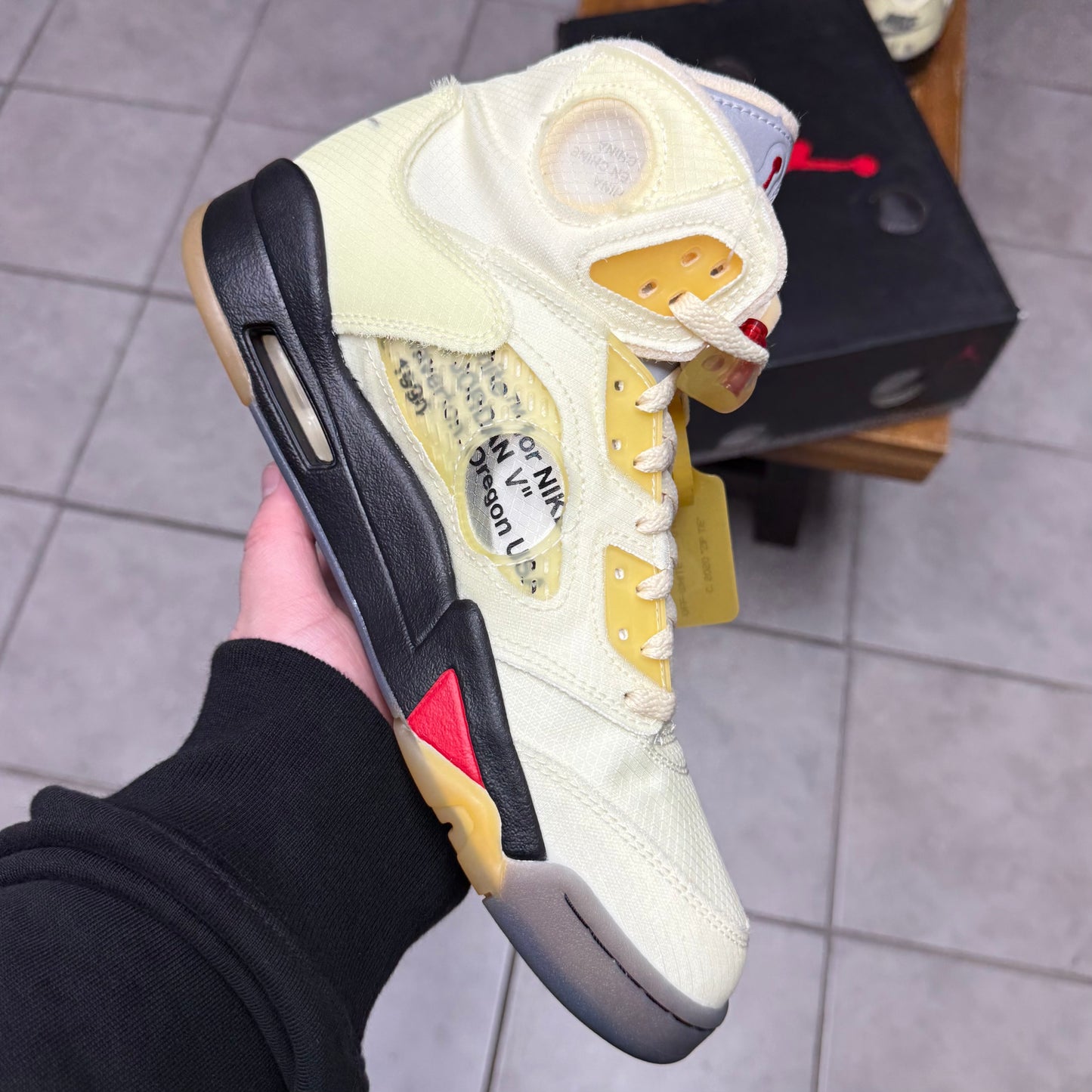 Jordan 5 x Off-White ‘Sail’