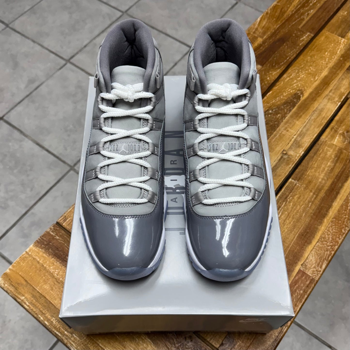 Jordan 11 Cool Grey (Worn)