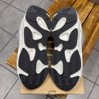 Yeezy 700 V2 Cream (Worn)