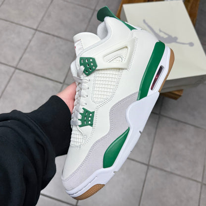 Jordan 4 SB Pine Green