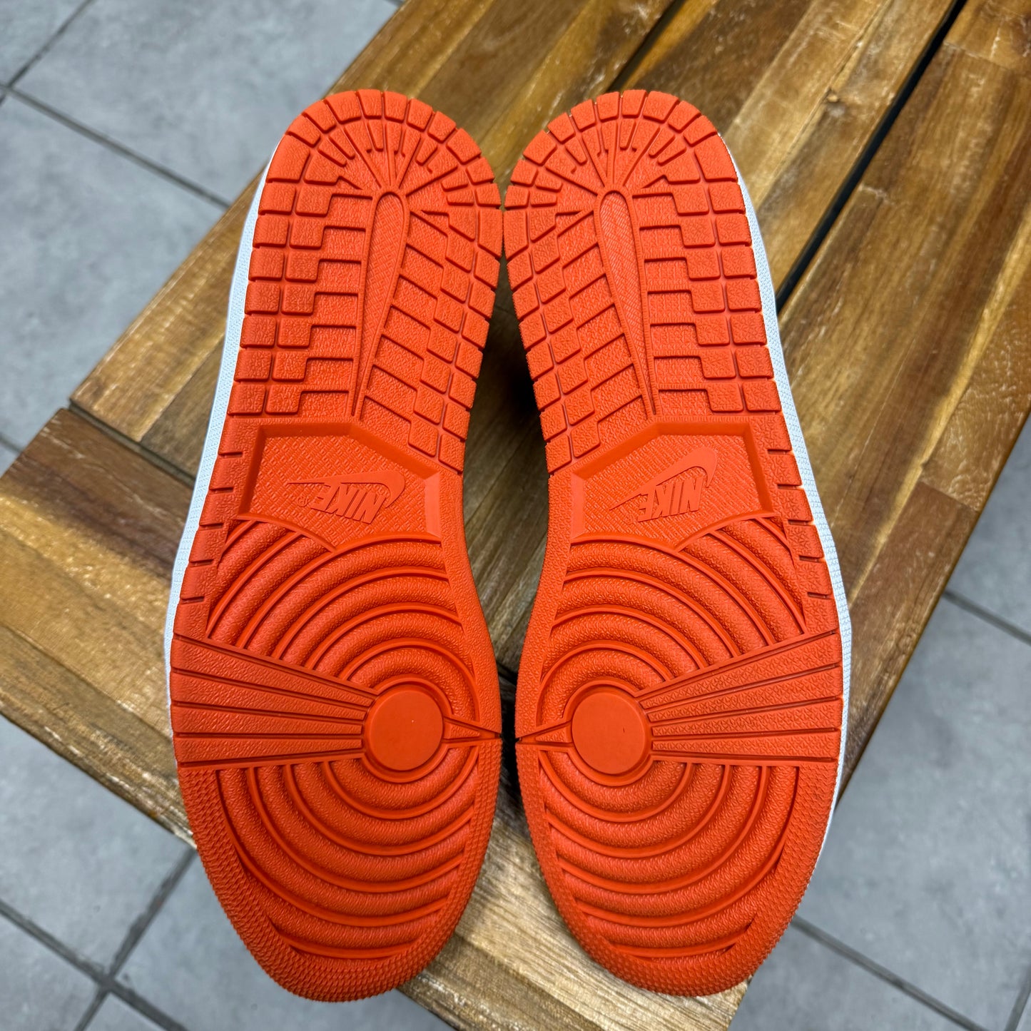Jordan 1 Low OG Starfish (Worn)