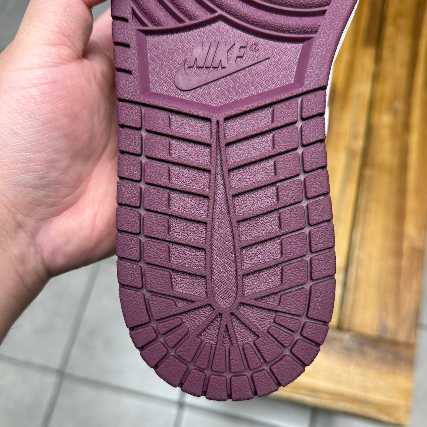Jordan 1 High OG Bordeaux (Worn)