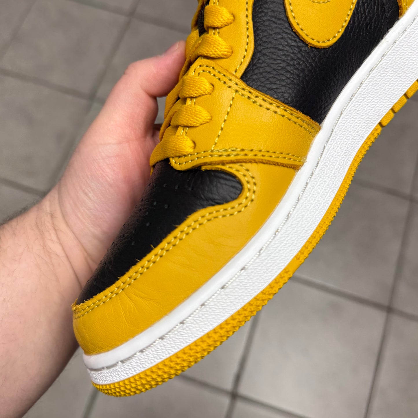 Jordan 1 High OG Pollen (Worn)