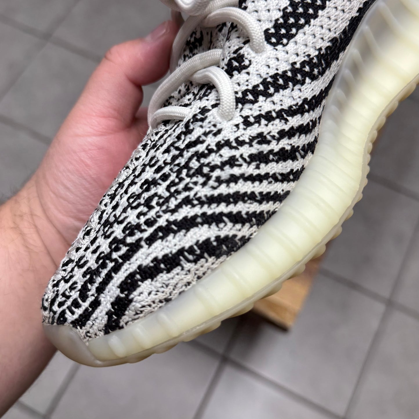 Yeezy 350 V2 Zebra (Worn)