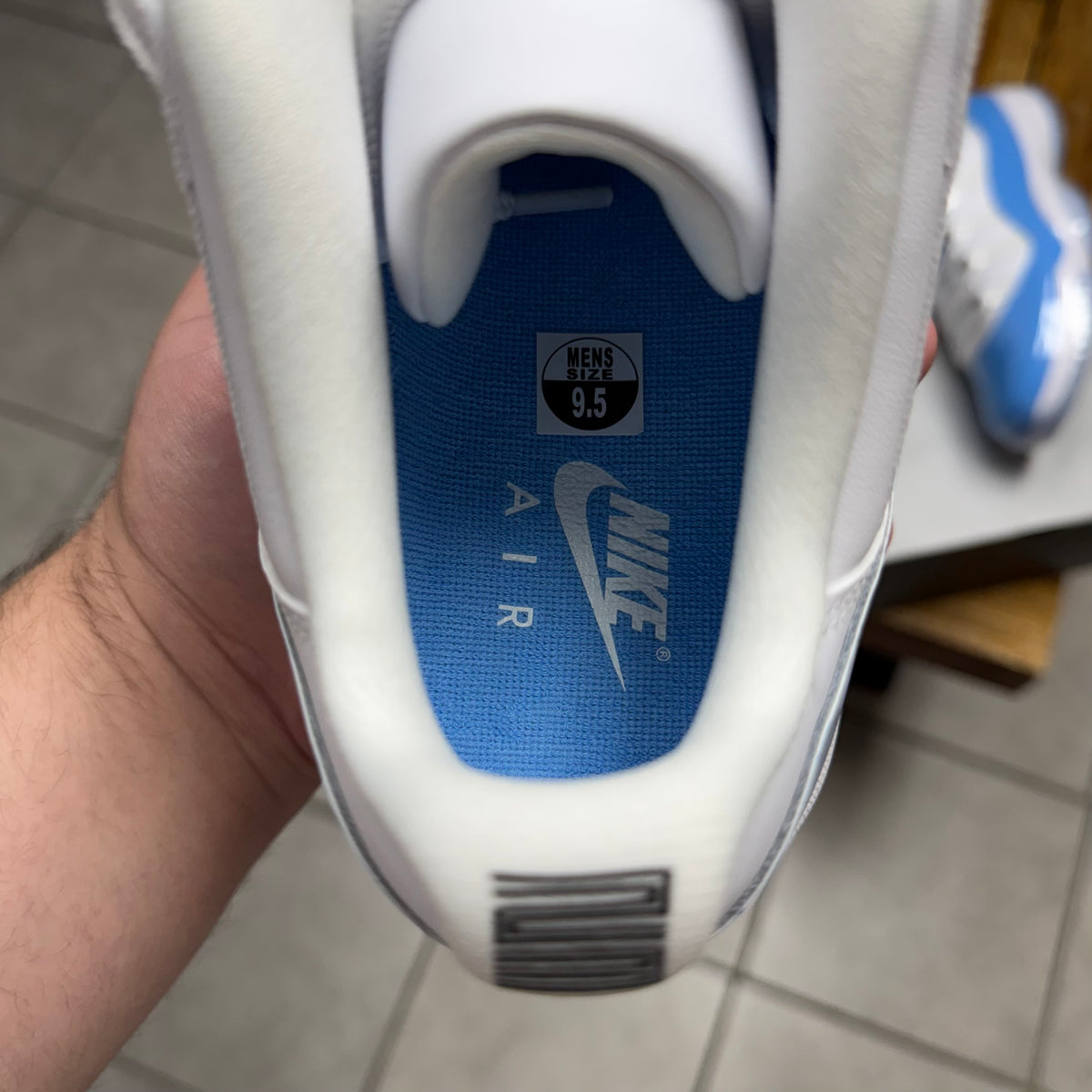 Jordan 11 Low UNC 2026