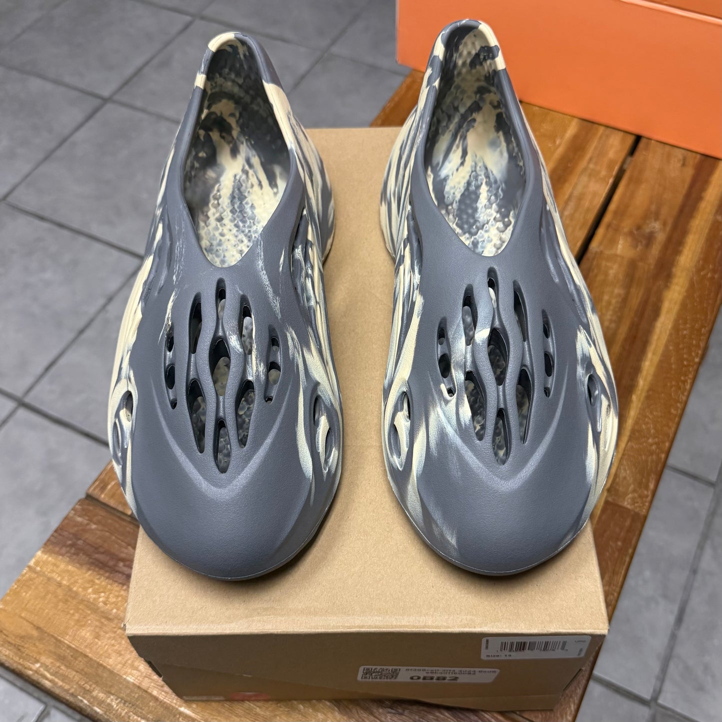 Yeezy Foam RNNR MXT Moon Gray (Worn)
