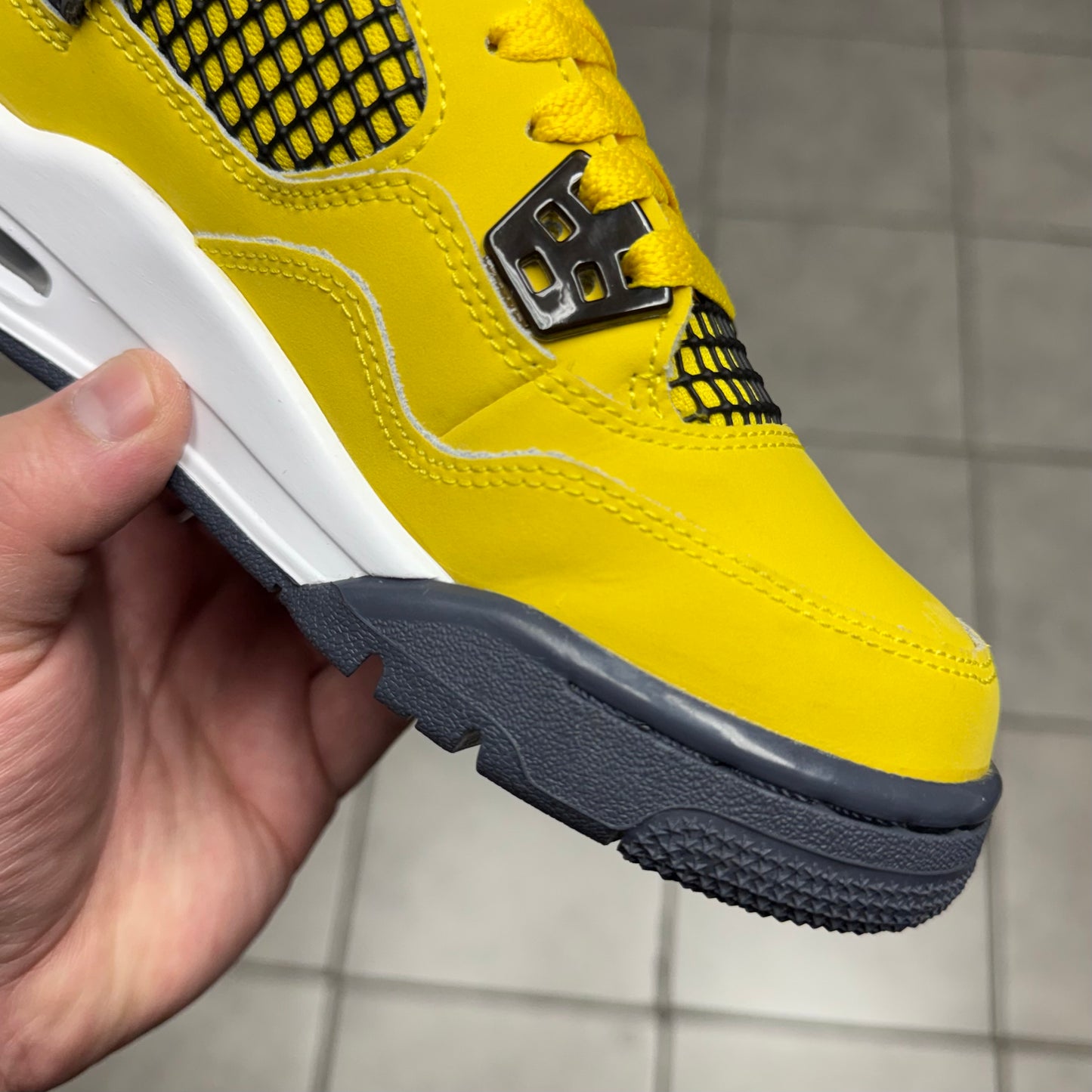 Jordan 4 Lightning 2021 (Worn)