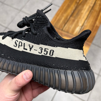 Yeezy 350 V2 Oreo (Worn)