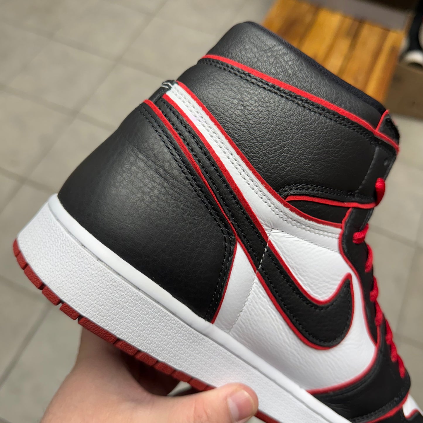 Jordan 1 High Bloodline (Worn)