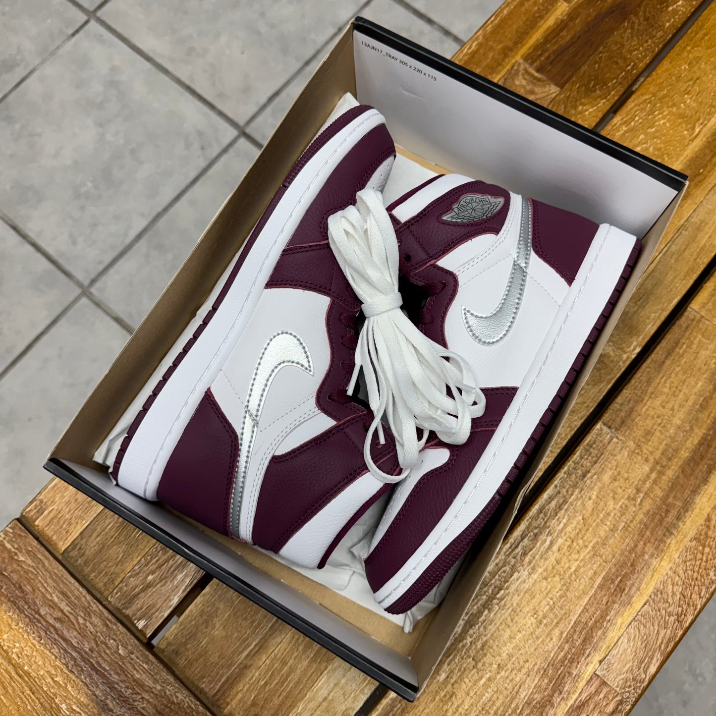 Jordan 1 High OG Bordeaux (Worn)