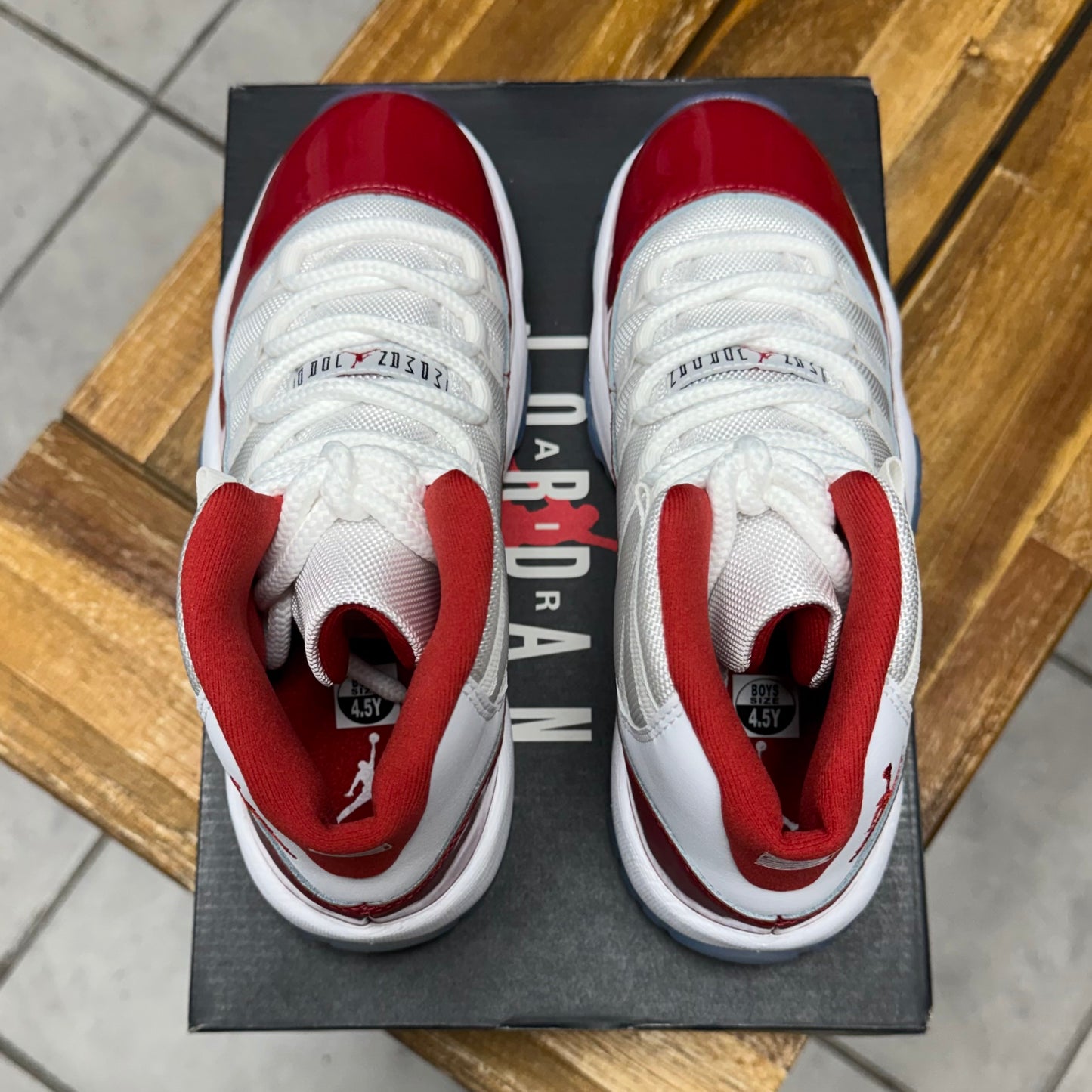 Jordan 11 Cherry