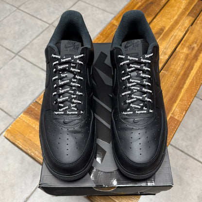 Air Force 1 Low x Supreme Black (Worn)