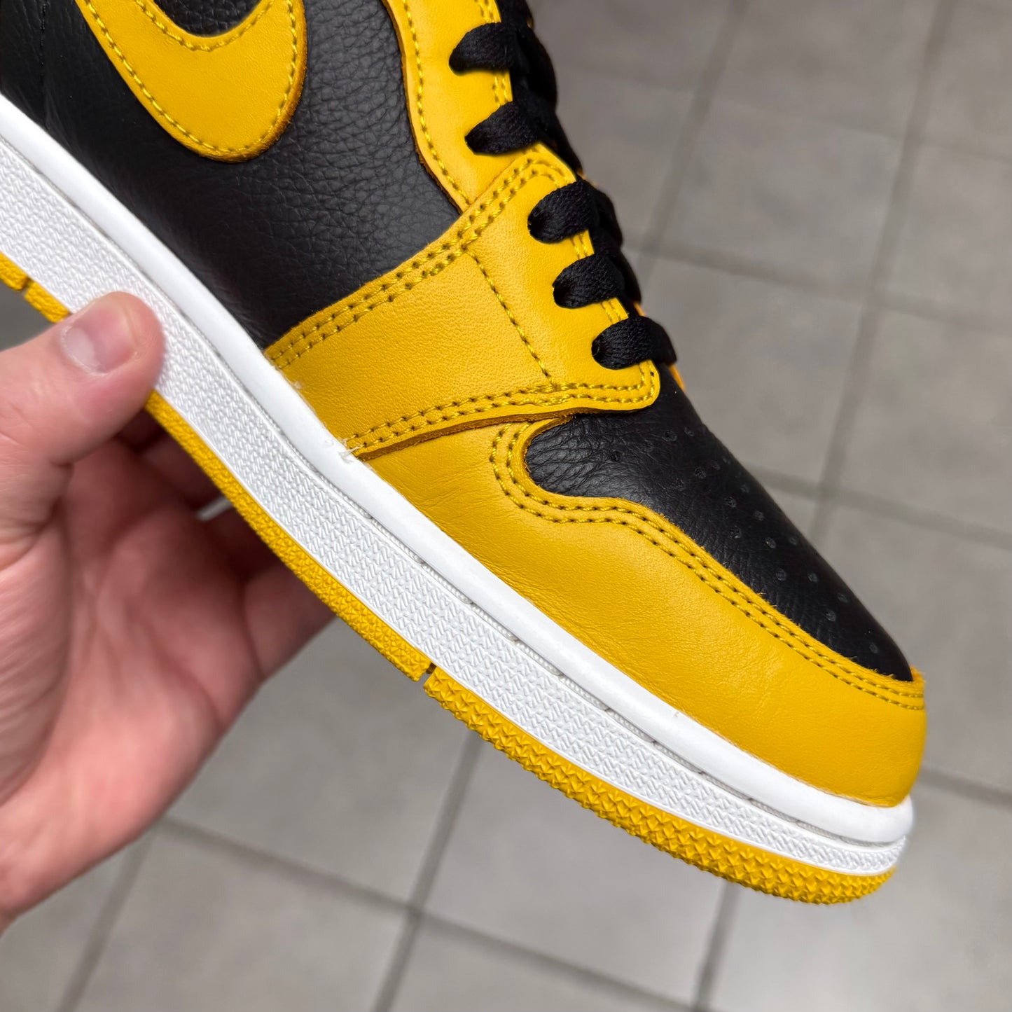 Jordan 1 High OG Pollen (Worn)