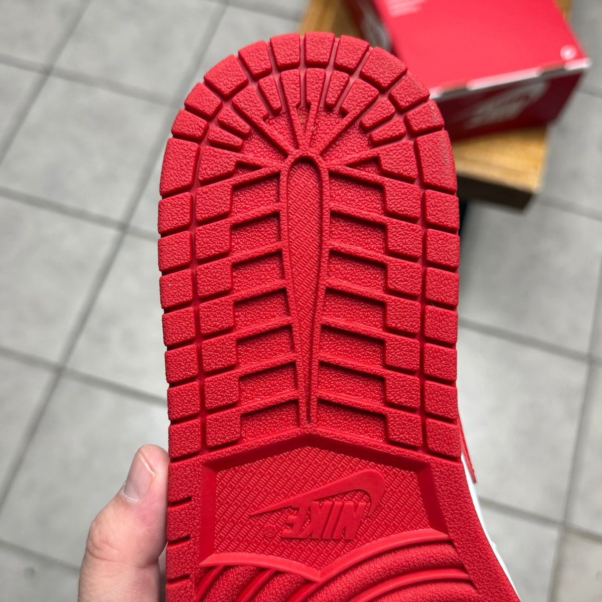 Jordan 1 Low OG University Red (Worn)