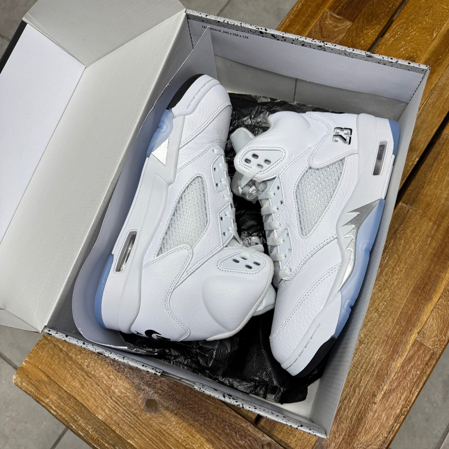Jordan 5 White Metallic 2026 (Worn)