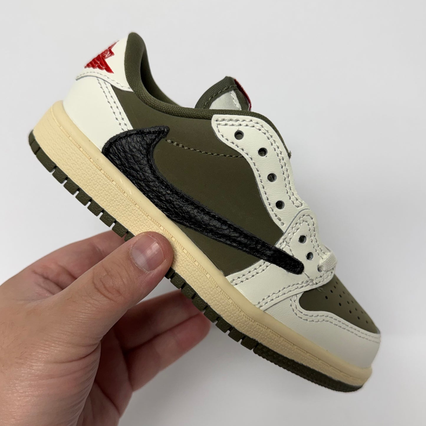Jordan 1 Low OG x Travis Scott ‘Medium Olive’