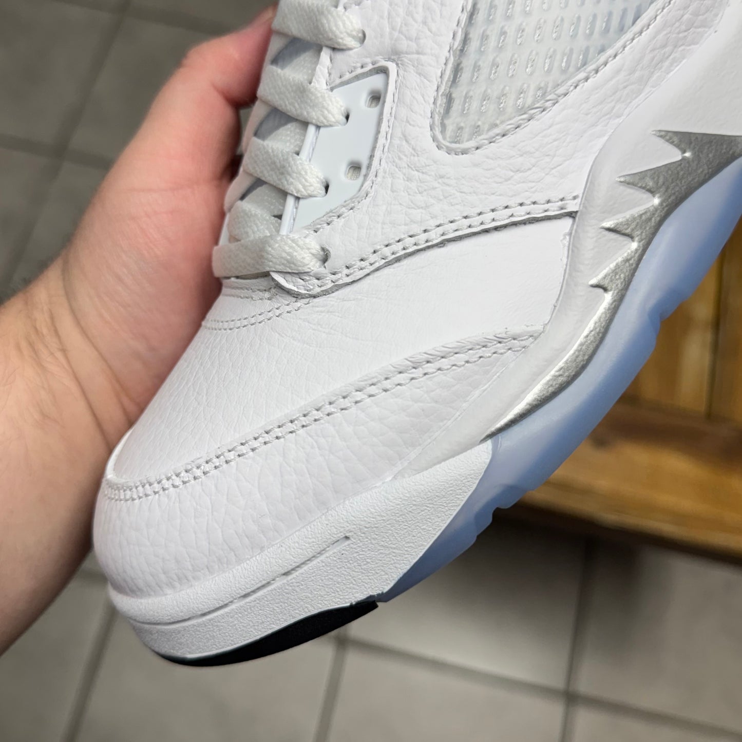Jordan 5 White Metallic 2026 (Worn)