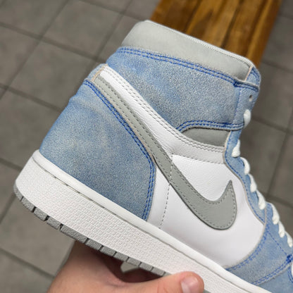 Jordan 1 High OG Hyper Royal (Worn)
