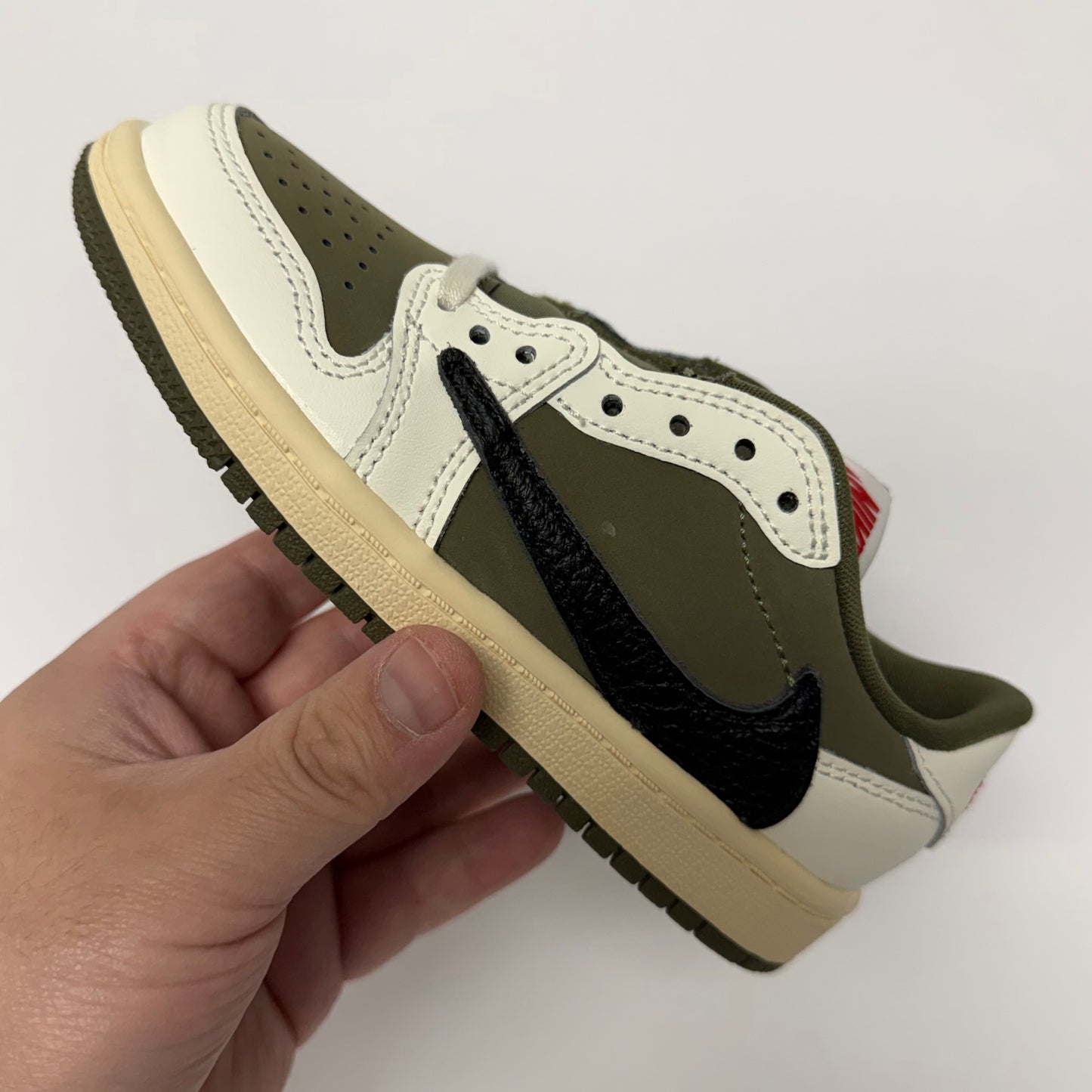 Jordan 1 Low OG x Travis Scott ‘Medium Olive’