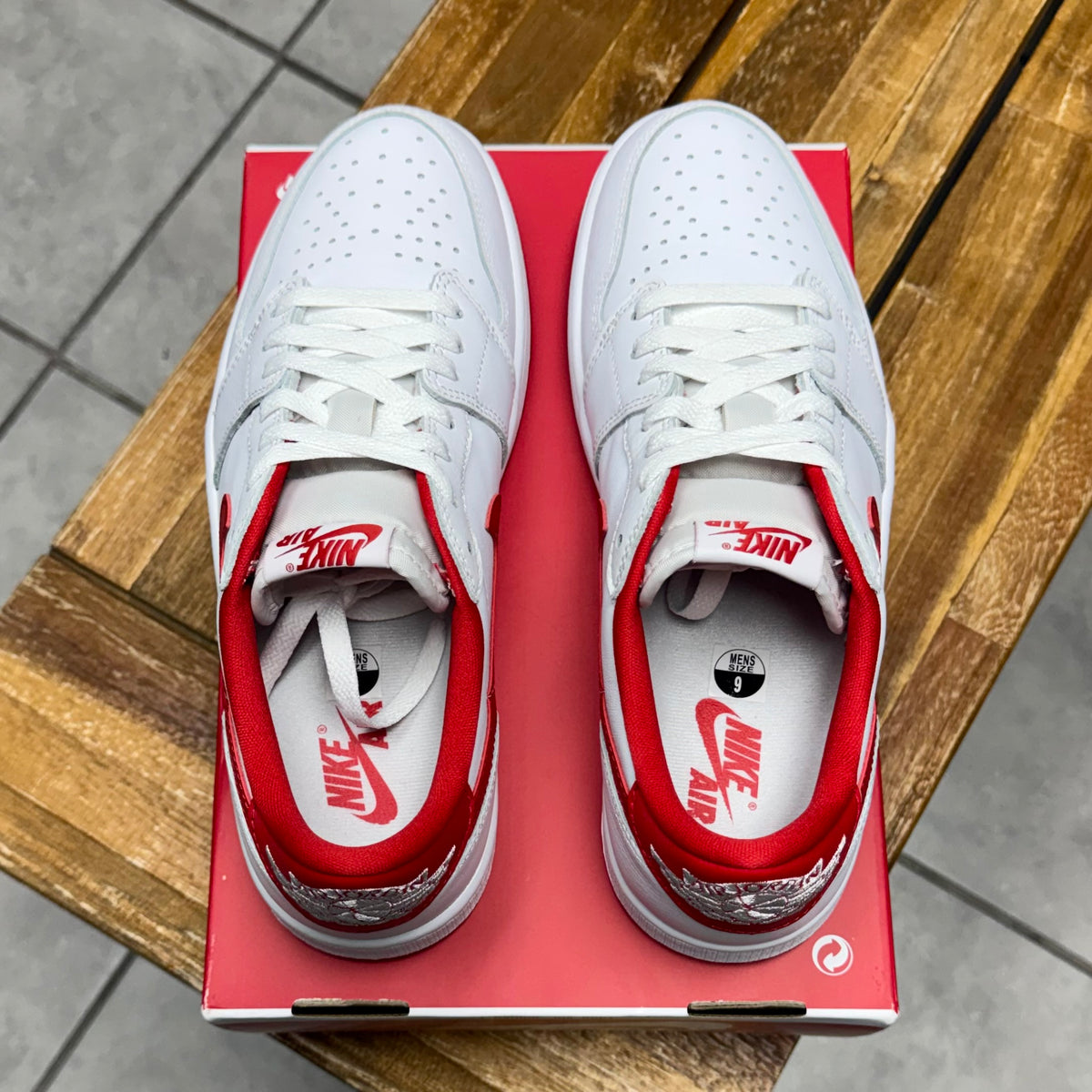 Jordan 1 Low OG University Red (Worn)