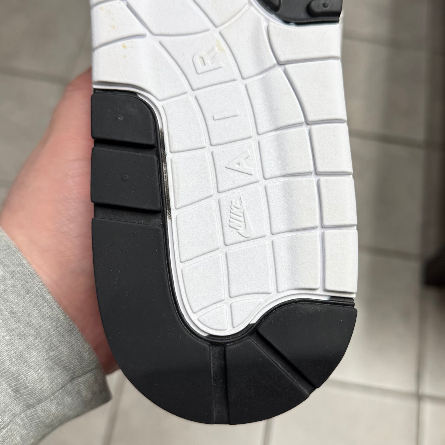 Air Max 1 OG Anniversary Red (Worn)