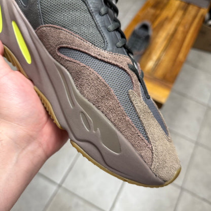 Yeezy Boost 700 ‘Mauve’ (Worn)