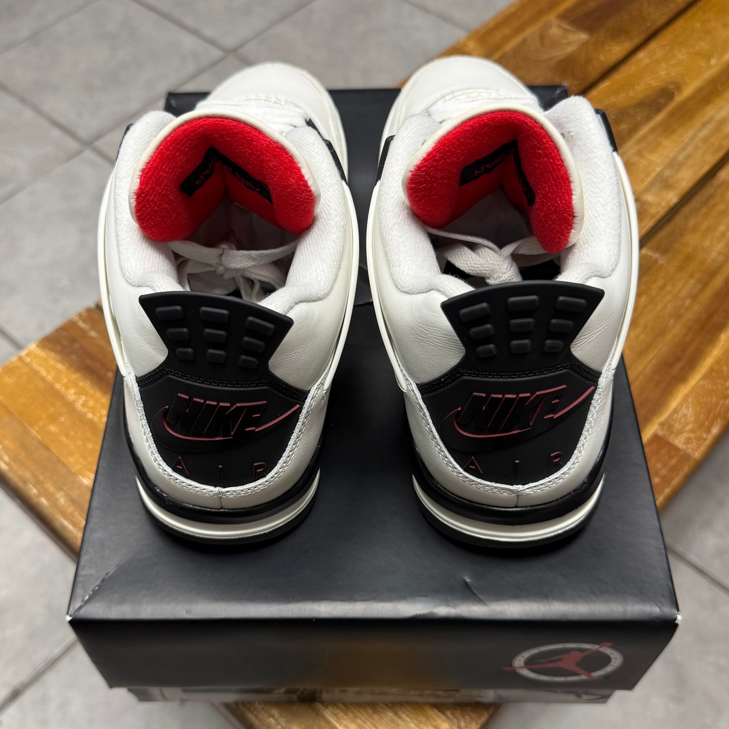 Jordan 4 Flight Club (Worn)