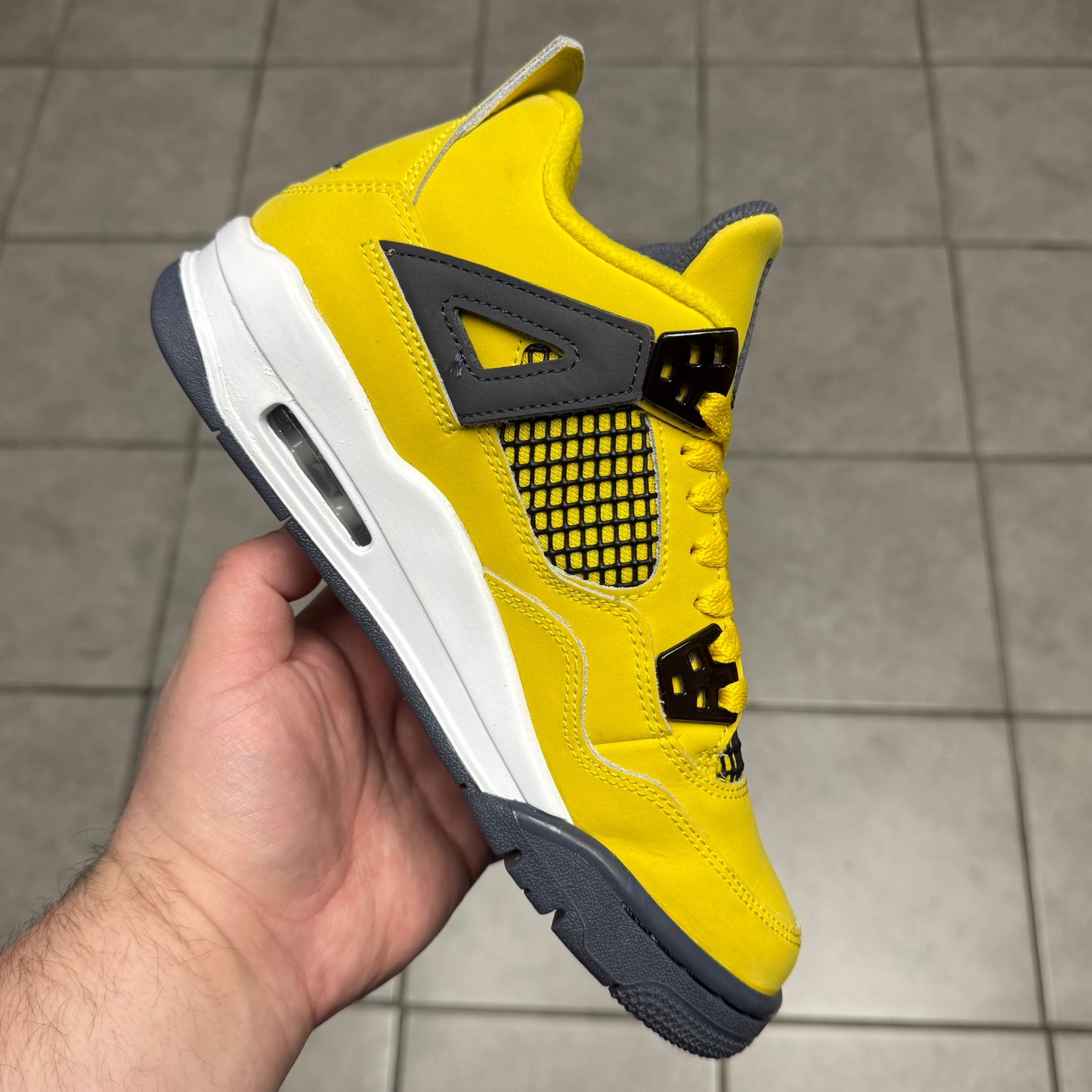 Jordan 4 Lightning 2021 (Worn)
