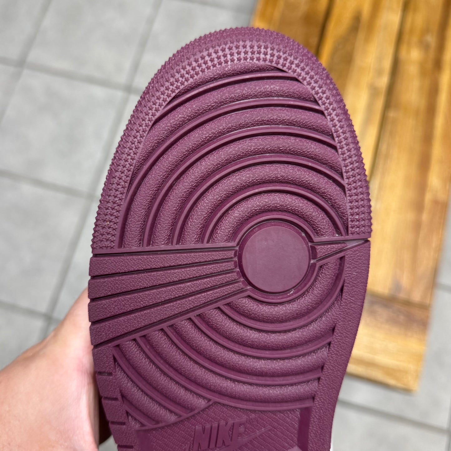 Jordan 1 High OG Bordeaux (Worn)
