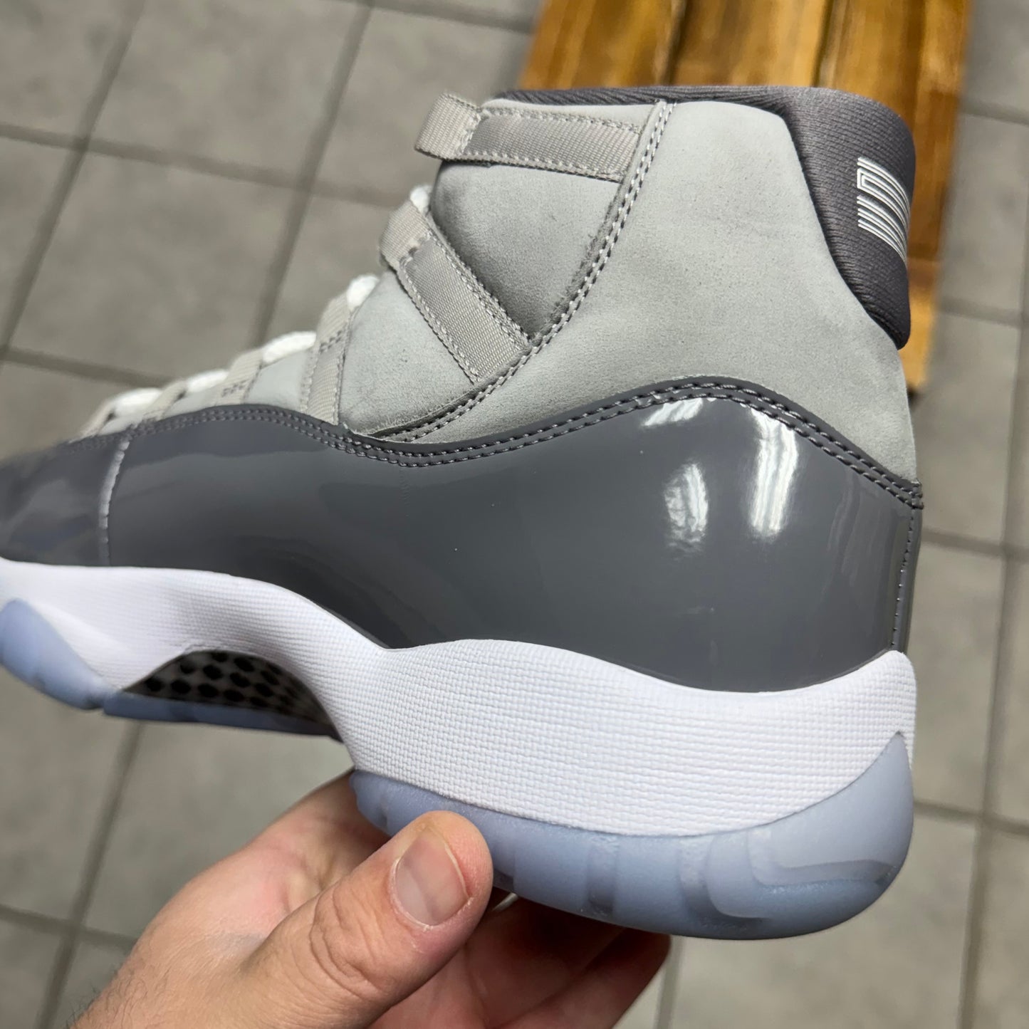 Jordan 11 Cool Grey (Worn)