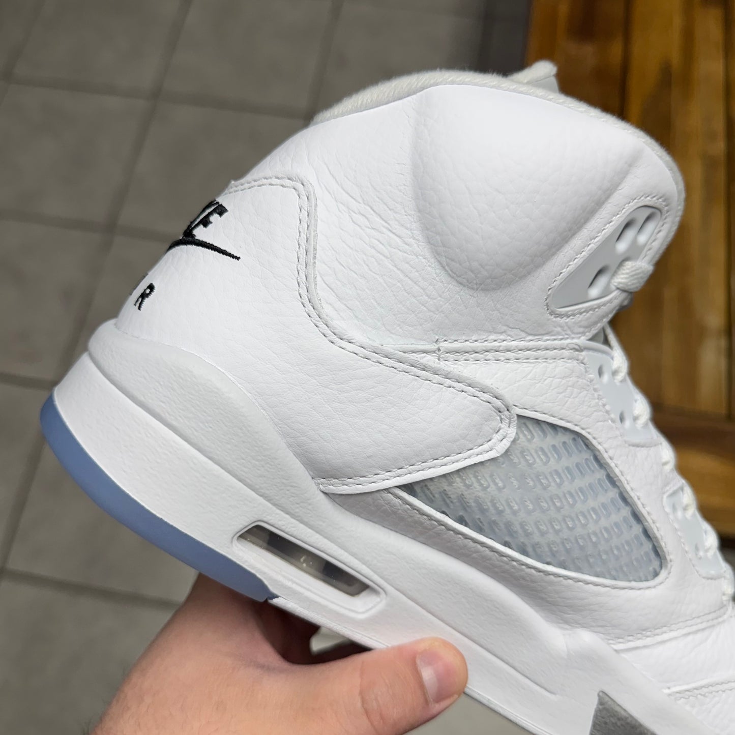 Jordan 5 White Metallic 2026 (Worn)